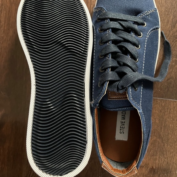 Steve Madden men’s boat shoes  NWOT - Picture 2 of 3